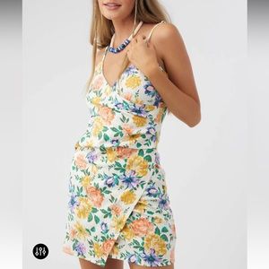 NWT O’Neill White Floral Wrap Around Mini Dress Kiki Rib Floral ( XL)